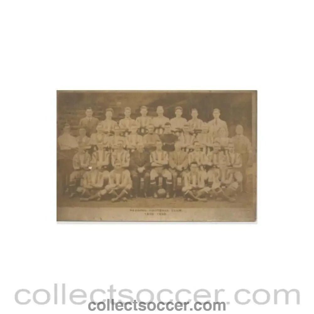 1929 - Reading team photograph postcard of season 1929-1930 - Collect Soccer