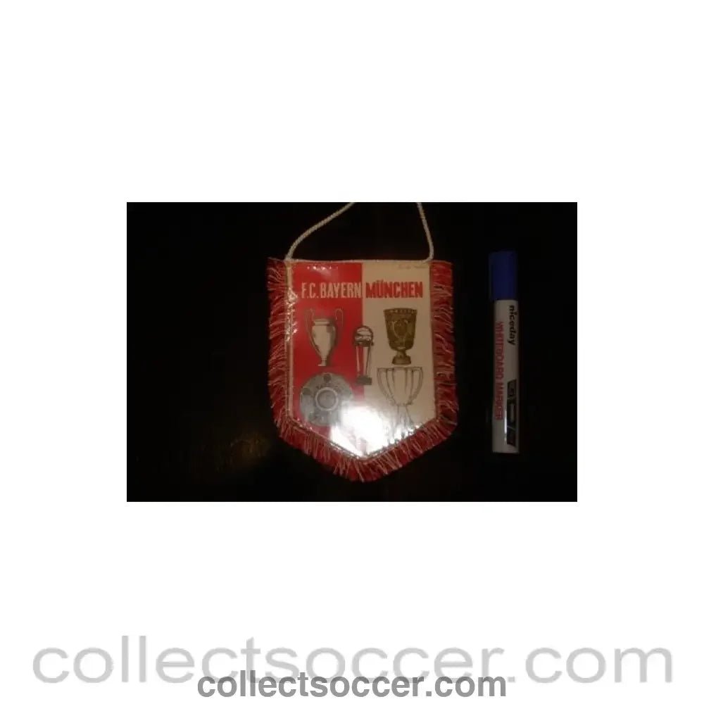 Bayern Munich Pennant - Collect Soccer