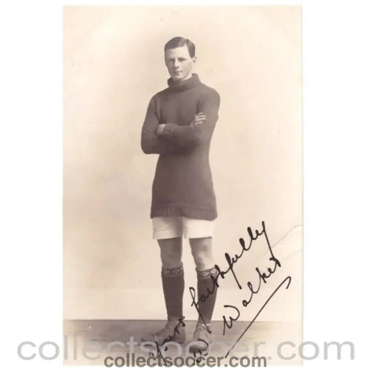 1918 Leeds United Rare Original signed Postcard by Willie Walker - Collect Soccer