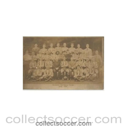 1929 - Reading team photograph postcard of season 1929-1930 - Collect Soccer