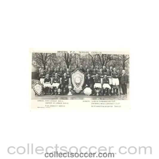 1930 - Arsenal team postcard of Season 1930-1931