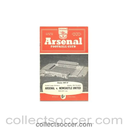 1957 - Arsenal v Newcastle United official programme 30/11/1957