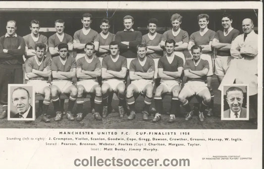 1958 Manchester United Team Fully Autographed Postcard - Collect Soccer