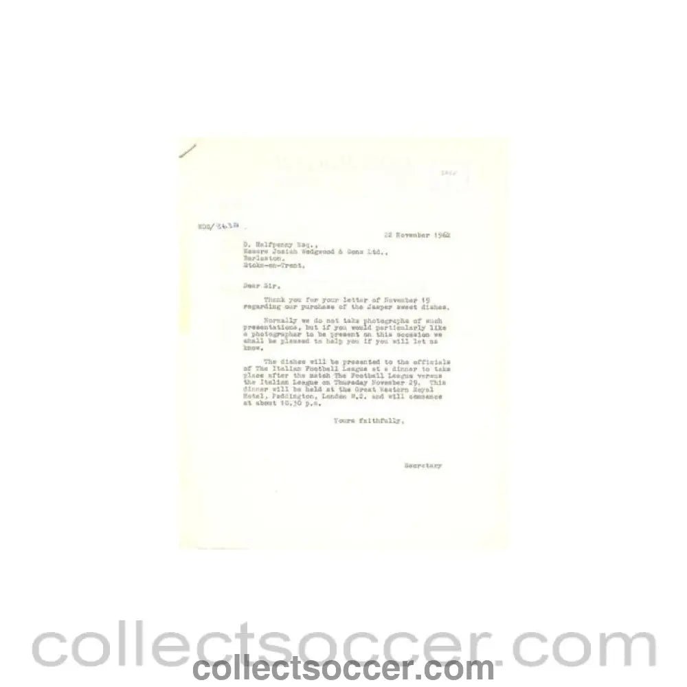 1962 - Letter from Derek Halfpenny Josiah Wedgwood & Sons Ltd., originally signed, of 19/11/1962 to the Football League - Collect Soccer