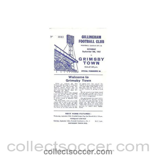 1967 - Gillingham v Grimsby Town official programme 09/09/1967 - Collect Soccer