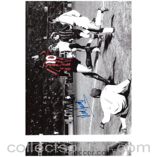 1970 - Manchester City - Neil Young Original Autographed Photo - Collect Soccer