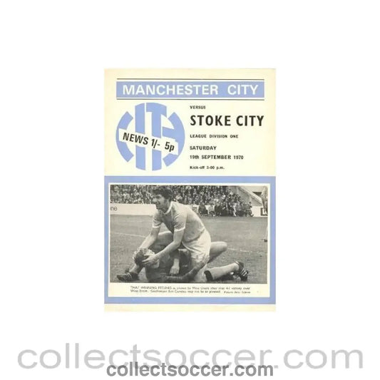 1970 - Manchester City v Stoke City official programme 19/09/1970 Football League - Collect Soccer