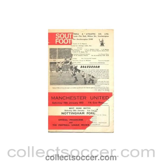 1972 - Southampton v Manchester United official programme 15/01/1972, damaged, reduced price - Collect Soccer