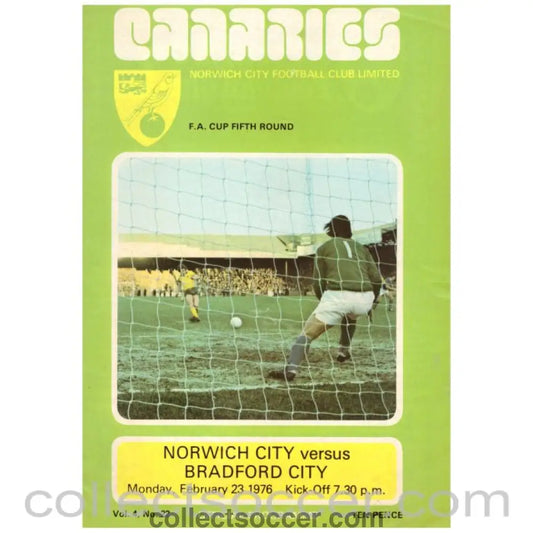 1976 Norwich City v Bradford City Football Programme - Collect Soccer