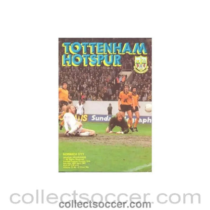 1981 - Tottenham Hotspur v Norwich City official programme 18/04/1981 Football League - Collect Soccer