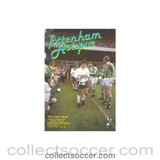 1981 - Tottenham Hotspur v West Ham United official programme 02/09/1981 Football League - Collect Soccer