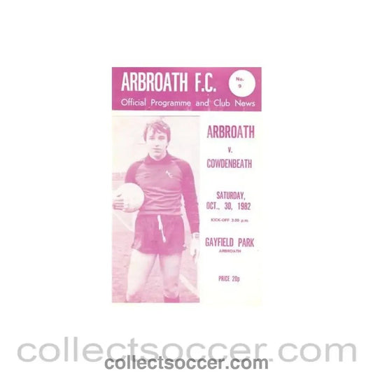 1982 - Arbroath v Cowdenbeath official programme 30/10/1982, - Collect Soccer