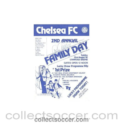 1982 - Chelsea 2nd Annual Family Day pre - season event at Stamford Bridge on 22/08/1982, signed by four footballers official programme - Collect Soccer