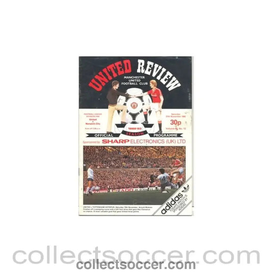 1982 - Manchester United v Norwich City official programme 27/11/1982 - Collect Soccer