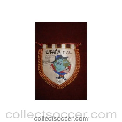 1982 World Cup in Spain Pennant, 21 x 20 cm - Collect Soccer
