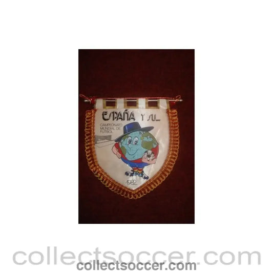 1982 World Cup in Spain Pennant 21 x 20 cm