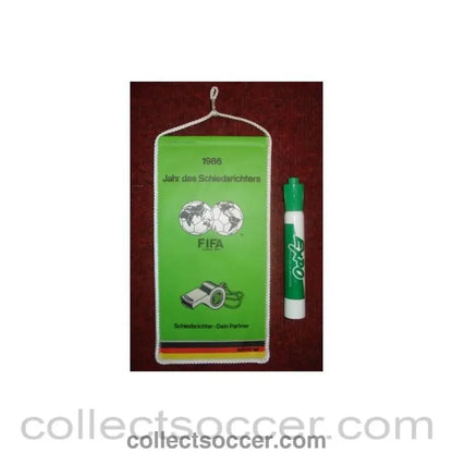 1986 Year of the Referees FIFA Pennant awarded to the football referee Neil Midgley - Collect Soccer