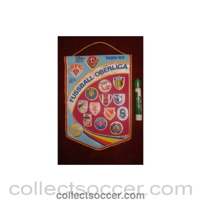 1989 - East Germany Football League 1989-1990 Pennant once property of the football referee Neil Midgley - Collect Soccer