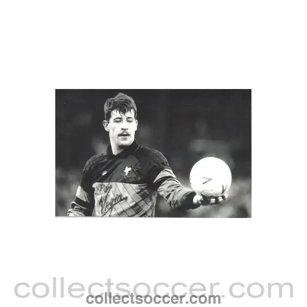 1989 - Nigel Martyn Crystal Palace 1989 black and white card
