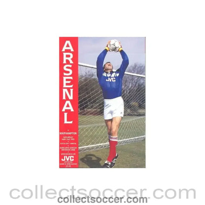 1992 - Arsenal v Southampton official programme 02/05/1992 Football League