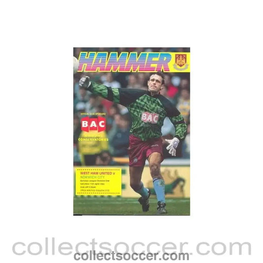 1992 - West Ham United v Norwich City official programme 11/04/1992 - Collect Soccer