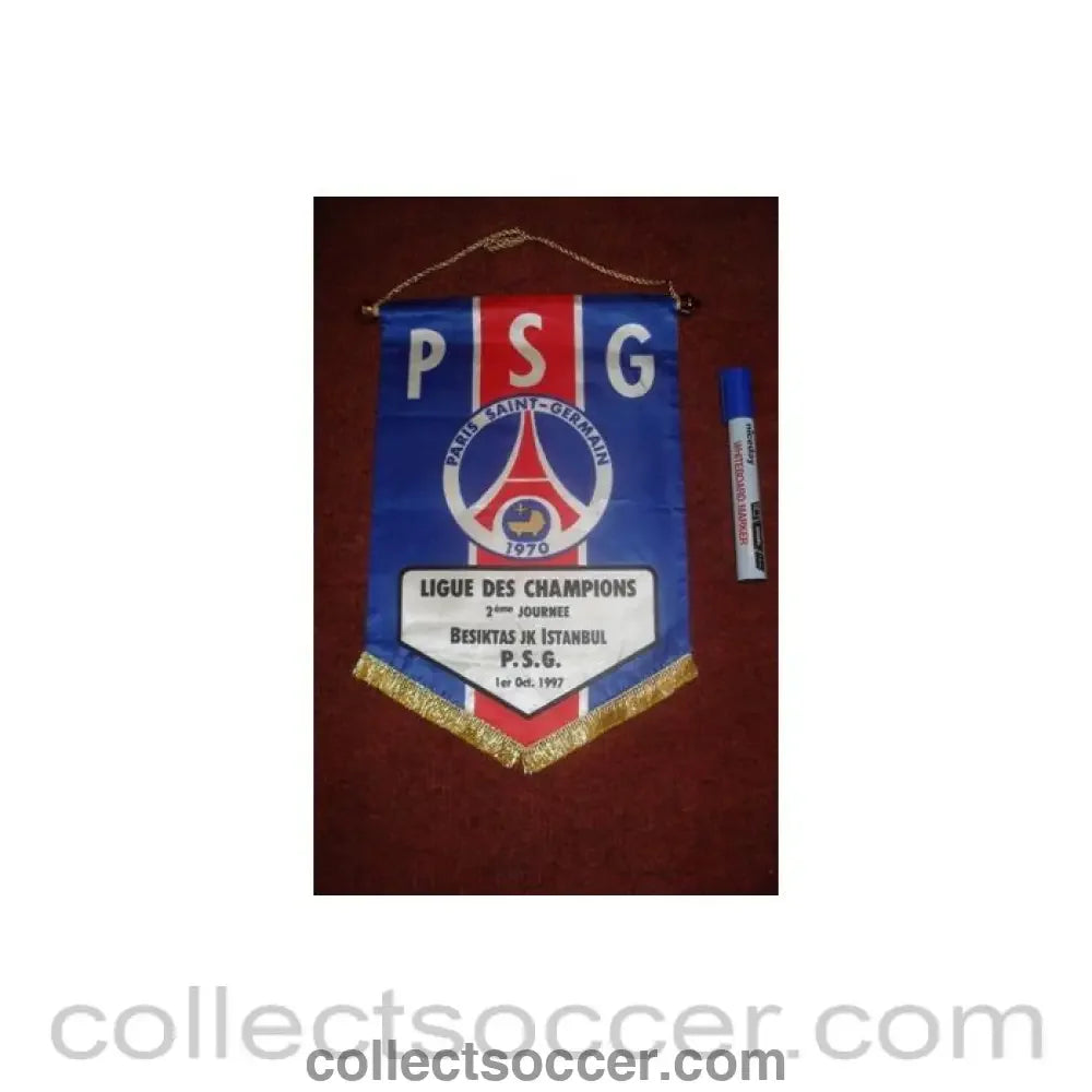 1997 - Paris Saint-Germain v Besiktas Istambul Turkey pennant 01/10/1997