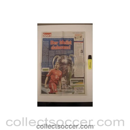 2012 Champions League Final Chelsea v Bayern Munich 19/05/2012 Wochenende German newspaper’s sports pages covering the