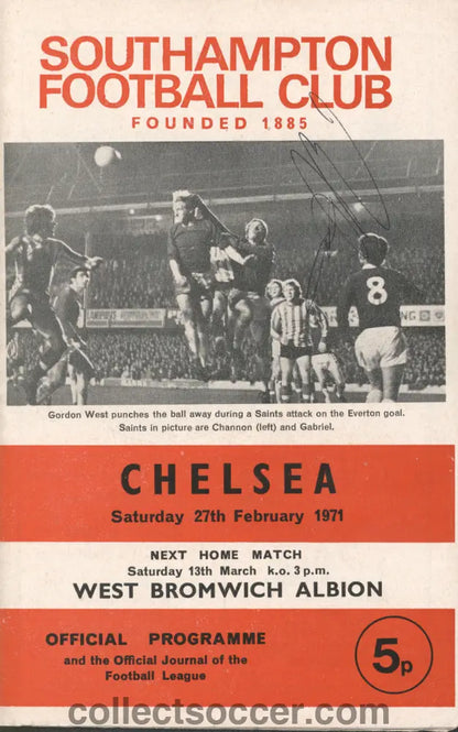 Autographed 1971 Southampton v Chelsea official programme 27/02/1971
