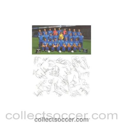Chelsea card with a colour team photograph and facsimile signatures - Collect Soccer