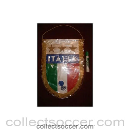Italy Pennant once property of the football referee Neil Midgley, - Collect Soccer