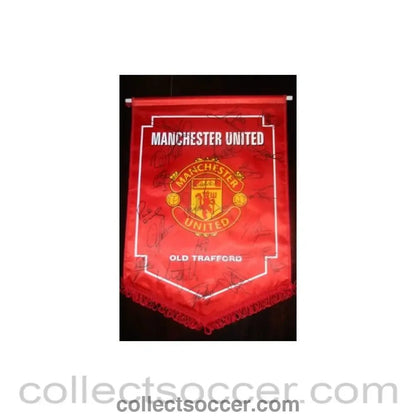 Manchester United Fully Signed large Pennant, 41 x 29 cm - Collect Soccer
