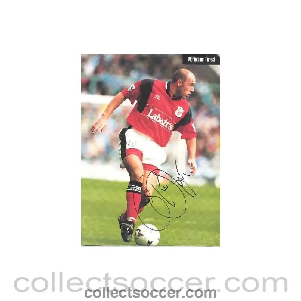 Nottingham Forest unknown footballer's signed colour photograph - Collect Soccer