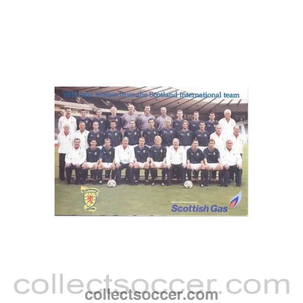 Scotland International Team colour postcard - Collect Soccer
