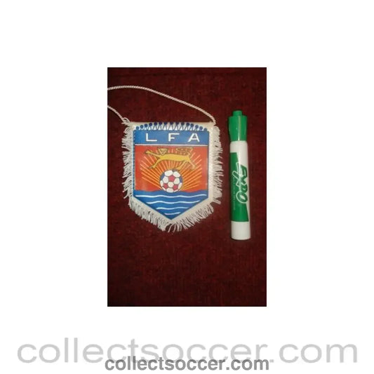 The French D’Aquitaine Football League small Pennant once property of the football referee Neil Midgley