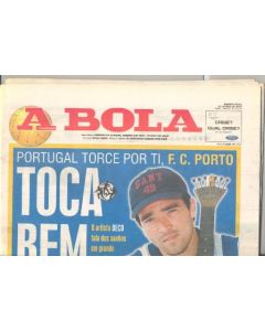 Bola - Spanish newspaper of 21/05/2003 covering the UEFA Cup Final Celtic v Porto 21/05/2003
